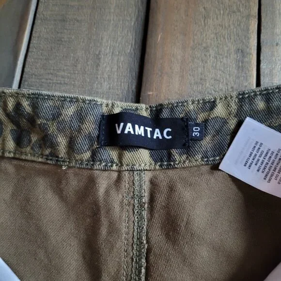 Vamtac Leopard Print Mid Rise Jeans - Picture 3 of 3